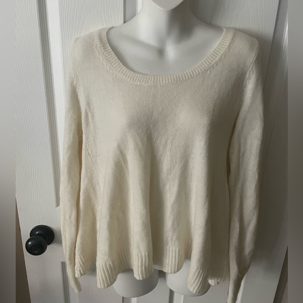 Victorias Secret Ivory Sweater Angora Rabbit Hair Wool Blend  Women’s Size XS